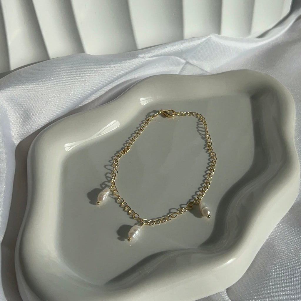 Dolores Freshwater Pearl Bracelet - 14k Gold Plated Stainless Steel